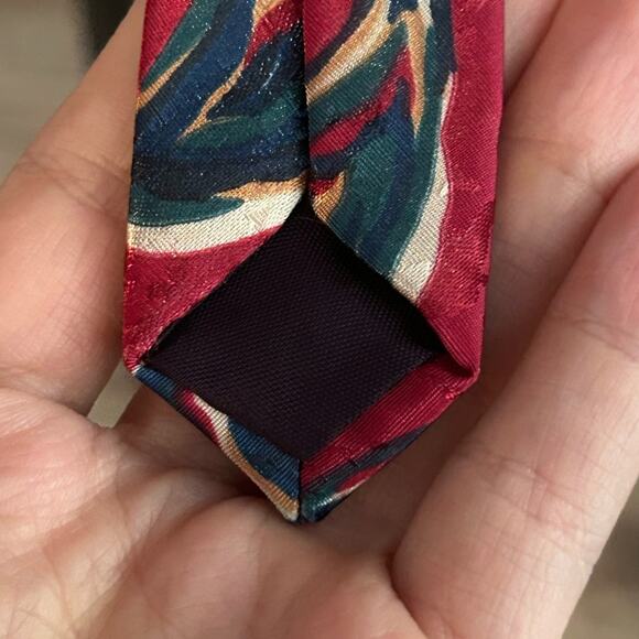 L’uomo italin silk red blue paisley vintage 80s 90s style men’s tie - Picture 11 of 12